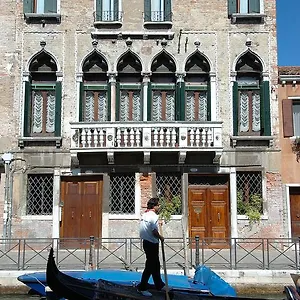 Pensión Palazzo Odoni