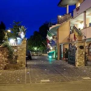 https://hotel-louis-ciampino.it-romehotels.com