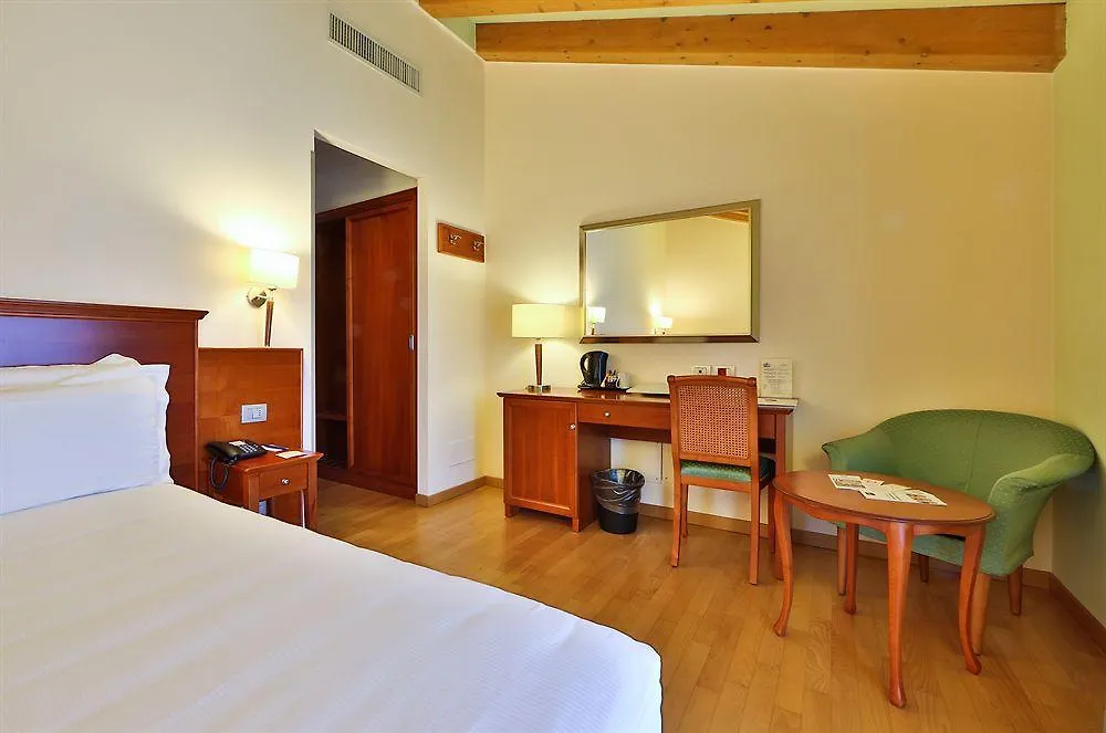 BEST WESTERN Titian Inn Hotel Treviso Silea